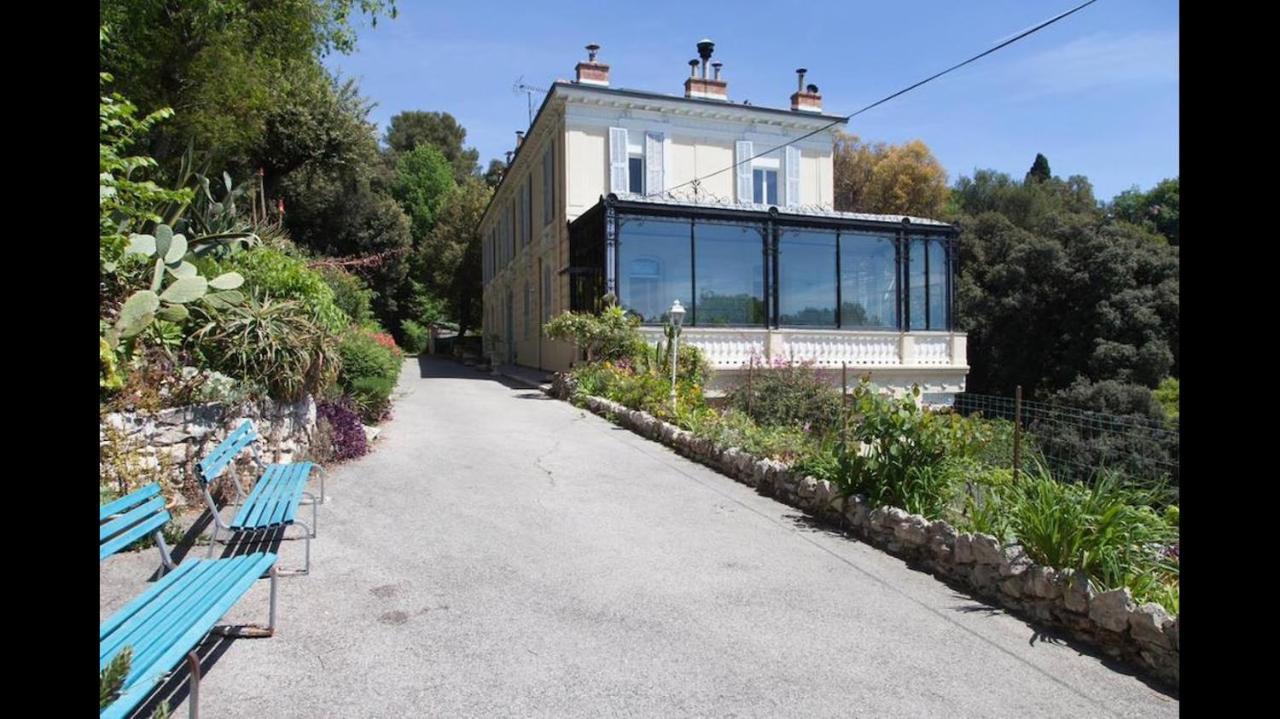 Villa Laetitia - Appt De Charme Avec Parking - Nice Nord Buitenkant foto